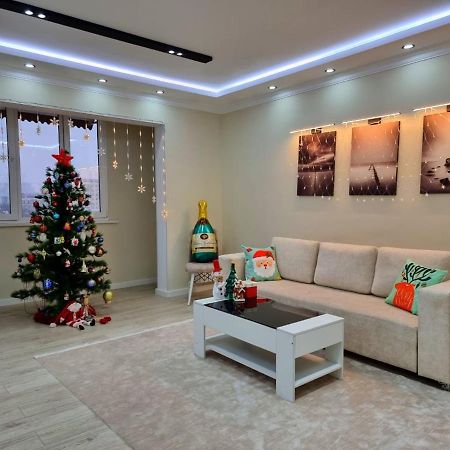Charming And Modern Apartment At Heart Of Tașkent Exterior foto