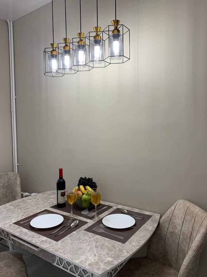Charming And Modern Apartment At Heart Of Tașkent Exterior foto